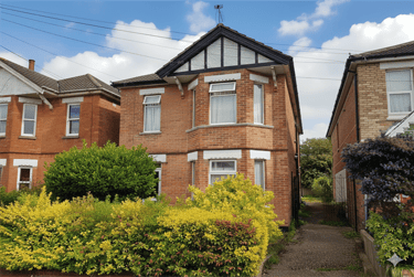 6 bed house, Winton, Bournemouth, BH92NJ - Image 1