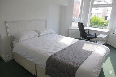 6 bed house, Winton, Bournemouth, BH92NJ - Image 6