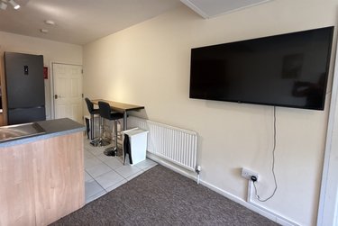 6 bed house, Winton, Ensbury Park, Bournemouth, BH92RD - Image 4