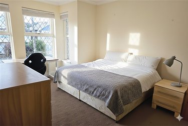 6 bed house, Winton, Bournemouth, BH92PD - Image 8