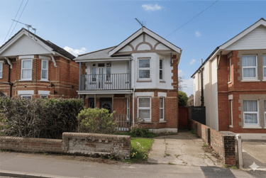4 bed house, Winton, Ensbury Park, Bournemouth, BH92PH - Image 1