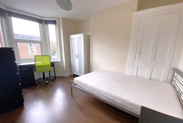 5 bed house, Guildford Road, Wincheap, Canterbury, CT13QD - Image 1