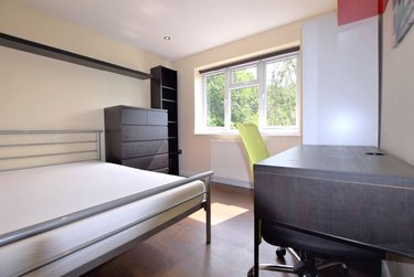 5 bed house, Somner Close, St Stephens, Canterbury, CT28LL - Image 1