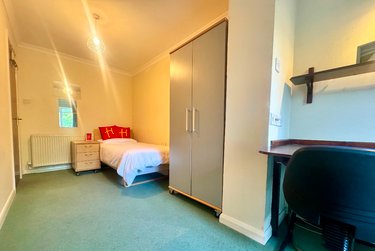 5 bed house, Kemsing Gardens, Hales Place, Canterbury, CT27RF - Image 5