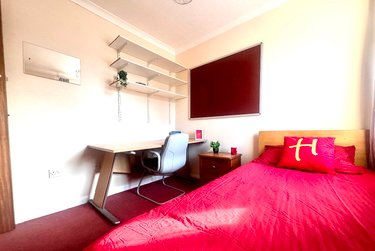 5 bed house, Kemsing Gardens, Hales Place, Canterbury, CT27RF - Image 13