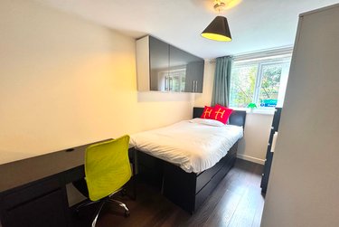 5 bed house, Godden Road, Hales Place, Canterbury, CT27BY - Image 4