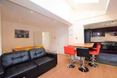 1 bed house, Old Park Avenue, Christchurch, Canterbury, CT11DN - Image 3