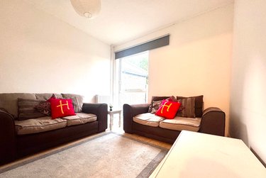 1 bed flat, Kemsing Gardens, Hales Place, Canterbury, CT27RF - Image 3