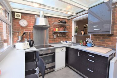 1 bed house, Henry Court, Wincheap, Canterbury, CT13PL - Image 11