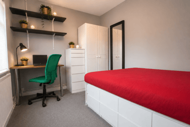 7 bed house, Green Dell, Hales Place, Canterbury, CT27BU - Image 9