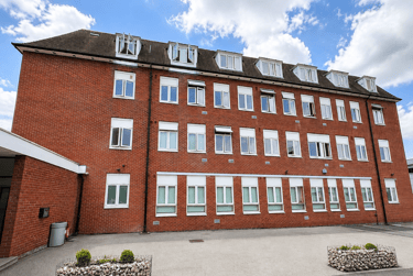 1 bed flat, 21 New Dover Road, City Centre, Canterbury, CT13AS - Image 9