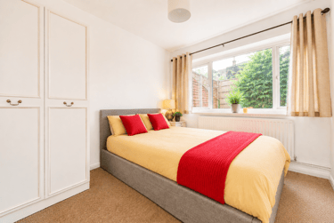5 bed house, Mead Way, St Stephens, Canterbury, CT28BB - Image 8