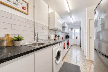 5 bed house, Tunstall Road, Hales Place, Canterbury, CT27BX - Image 8