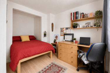 5 bed house, Tunstall Road, Hales Place, Canterbury, CT27BX - Image 1