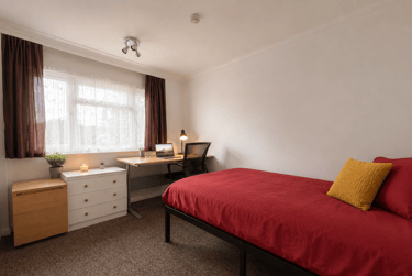 3 bed flat, Beecroft Close, Hales Place, Canterbury, CT27DN - Image 5
