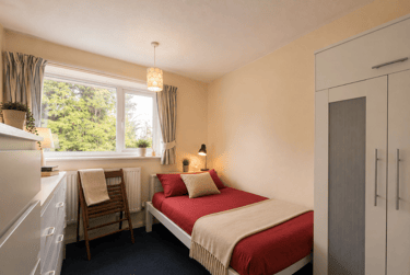 5 bed house, Mead Way, St Stephens, Canterbury, CT28BB - Image 8