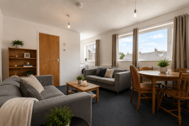 5 bed house, Mead Way, St Stephens, Canterbury, CT28BB - Image 2