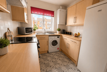 5 bed house, Mead Way, St Stephens, Canterbury, CT28BB - Image 5