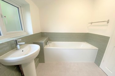 4 bed house, Teddington Close, Christchurch, Canterbury, CT11HU - Image 8