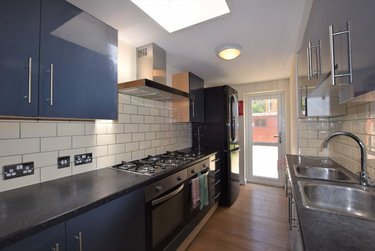 5 bed house, Rhodaus Close, City Centre, Canterbury, CT12RE - Image 3