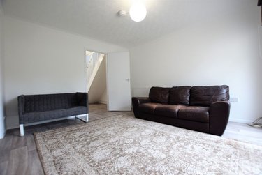5 bed house, Downs Road, Hales Place, Canterbury, CT27AY - Image 2