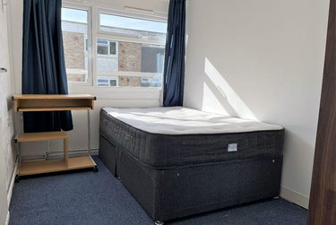 3 bed flat, Long Meadow Way, Hales Place, Canterbury, CT27DG - Image 3