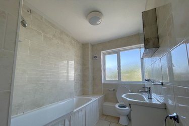 6 bed house, Starle Close, Christchurch, Canterbury, CT11XE - Image 4