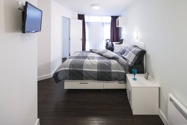 Studio En-suite at The Trigon, 193 Shoreham Street, City Centre, Sheffield, S14RA - Image 2