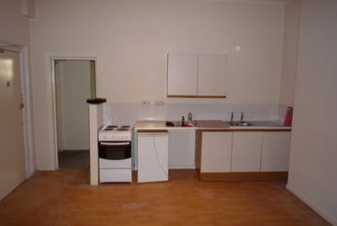 1 bed flat, City Road, Plasnewydd, Cardiff, CF243JB - Image 2