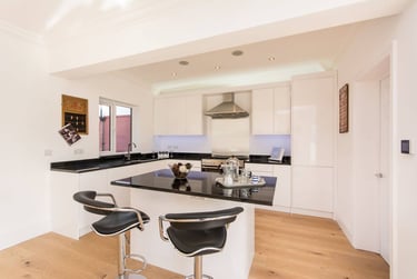 4 bed house, Dollis Hill Lane, Neasdon, London, NW26JH - Image 5