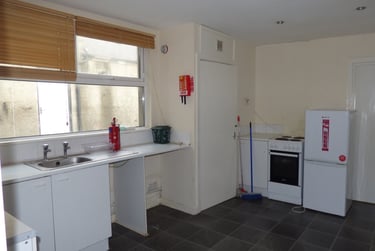 2 bed flat, Ely Road, Llandaff, Cardiff, CF52JF - Image 5