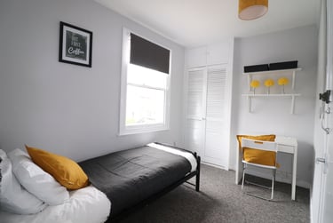 6 bed house, Princes Street, City Centre, Oxford, OX41DD - Image 2