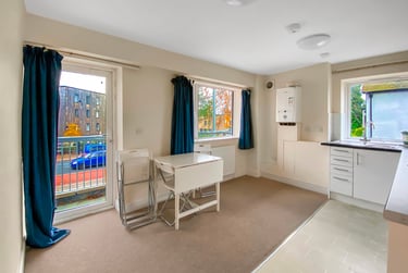 2 bed flat, a London Road, Headington, Oxford, OX37RE - Image 1