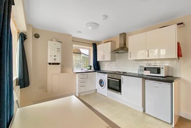 2 bed flat, a London Road, Headington, Oxford, OX37RE - Image 4