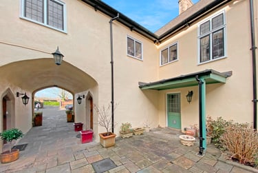 3 bed flat, Cefn Mably Park, Lisvane, Cardiff, CF36AA - Image 10