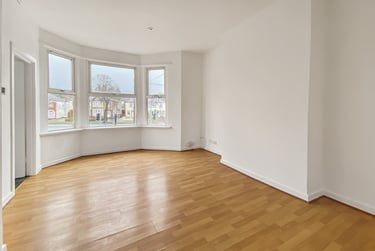 1 bed flat, Ely Road, Llandaff, Cardiff, CF52JF - Image 2
