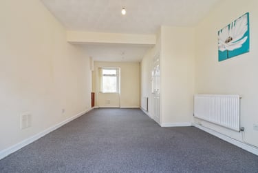 3 bed house, Waun Wen Road, Mount Pleasant, Swansea, SA16FN - Image 3