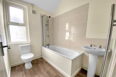1 bed studio, Ely Road, Llandaff, Cardiff, CF52JF - Image 2