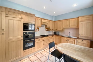 3 bed flat, Cefn Mably Park, Lisvane, Cardiff, CF36AA - Image 3