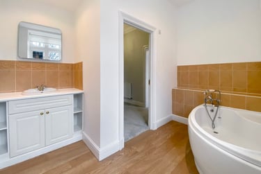 3 bed flat, Cefn Mably Park, Lisvane, Cardiff, CF36AA - Image 8