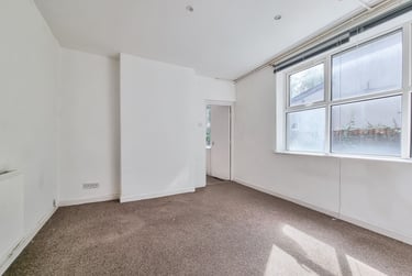 1 bed flat, Ely Road, Llandaff, Cardiff, CF52JF - Image 3
