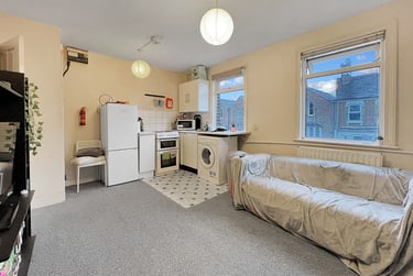 2 bed flat, Hurst Street, Iffley, Oxford, OX41EZ - Image 2