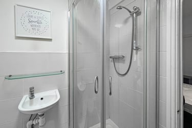 1 bed flat, Cathedral Road, Riverside, Cardiff, CF119HD - Image 4