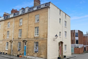 1 bed house, St John Street, City Centre, Oxford, OX12LQ - Image 1