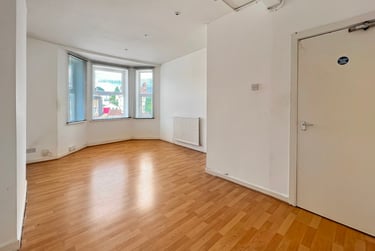 1 bed flat, Ely Road, Llandaff, Cardiff, CF52JF - Image 3
