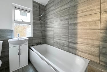5 bed house, Manor Park Road, Harlesden, London, NW104JP - Image 4