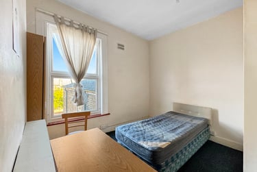 5 bed house, Manor Park Road, Harlesden, London, NW104JP - Image 9