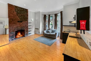 1 bed studio, Cathedral Road, Riverside, Cardiff, CF119HD - Image 1