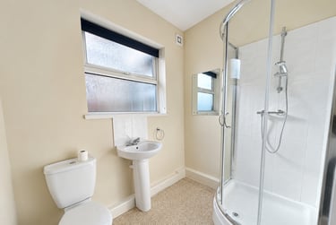 2 bed flat, Newport Road, Roath, Cardiff, CF241RS - Image 8