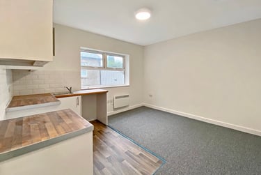 1 bed studio, Ely Road, Llandaff, Cardiff, CF52JF - Image 2